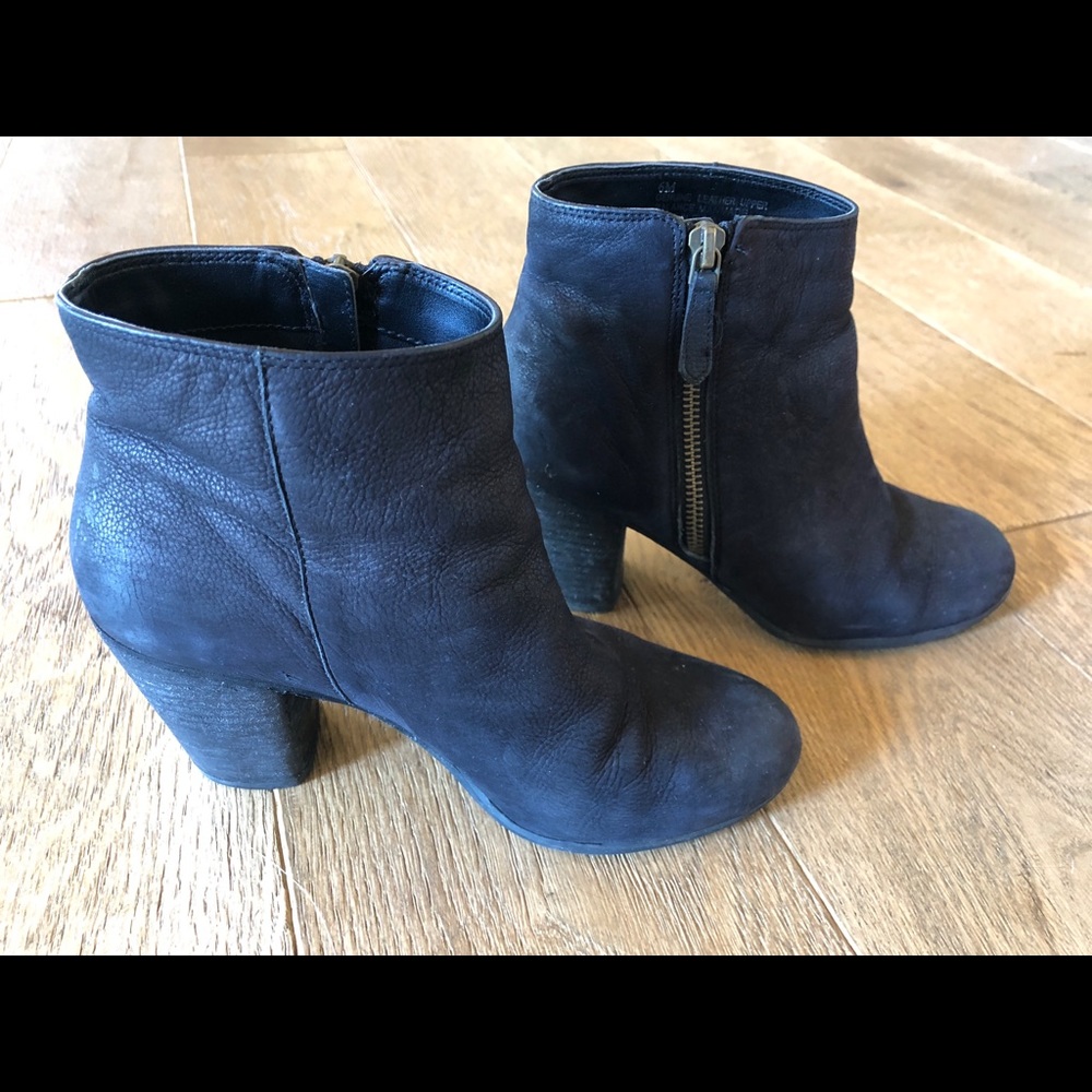 BP Faux Leather Black Booties, Side ZIP
